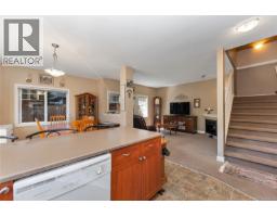 Living room - 100 2744 Matson Rd, Langford, BC V9B6W1 Photo 9