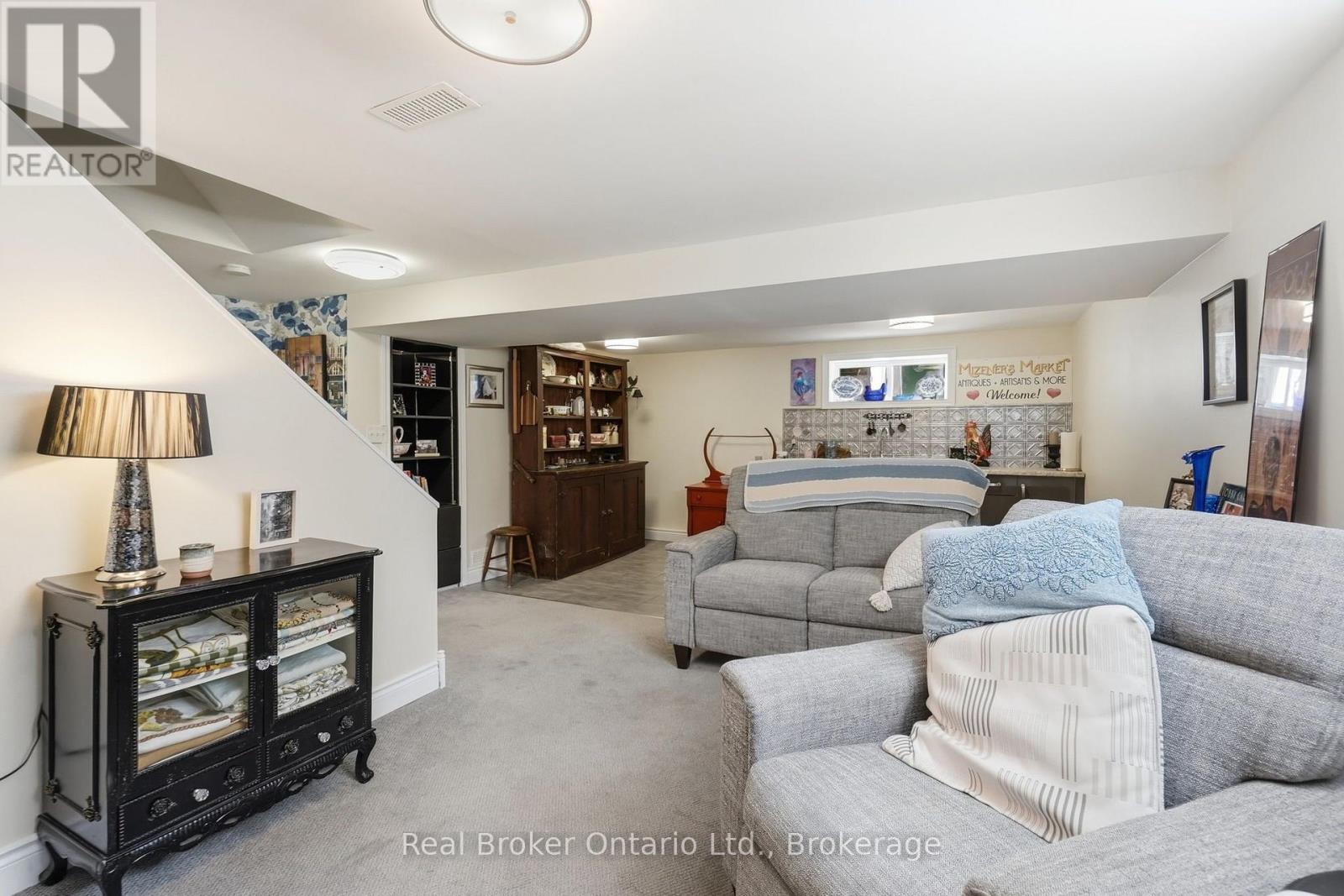 2210 KING STREET E - Image 29
