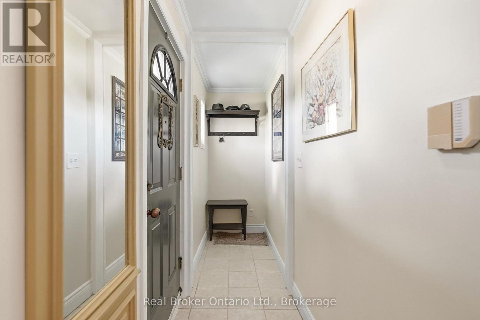 2210 KING STREET E - Image 3