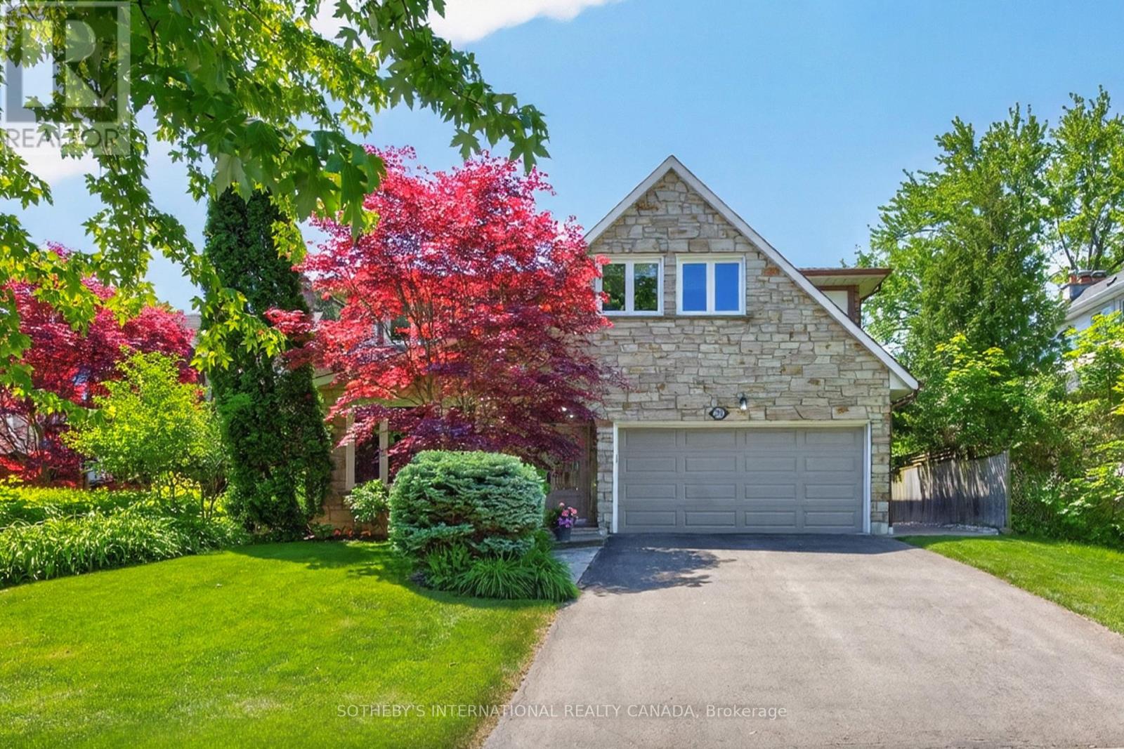 Photo of 25 Gossamer Avenue