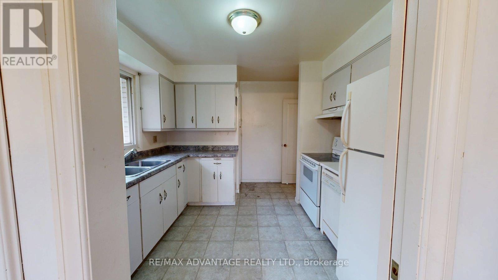 485 CHIDDINGTON AVENUE - Image 7