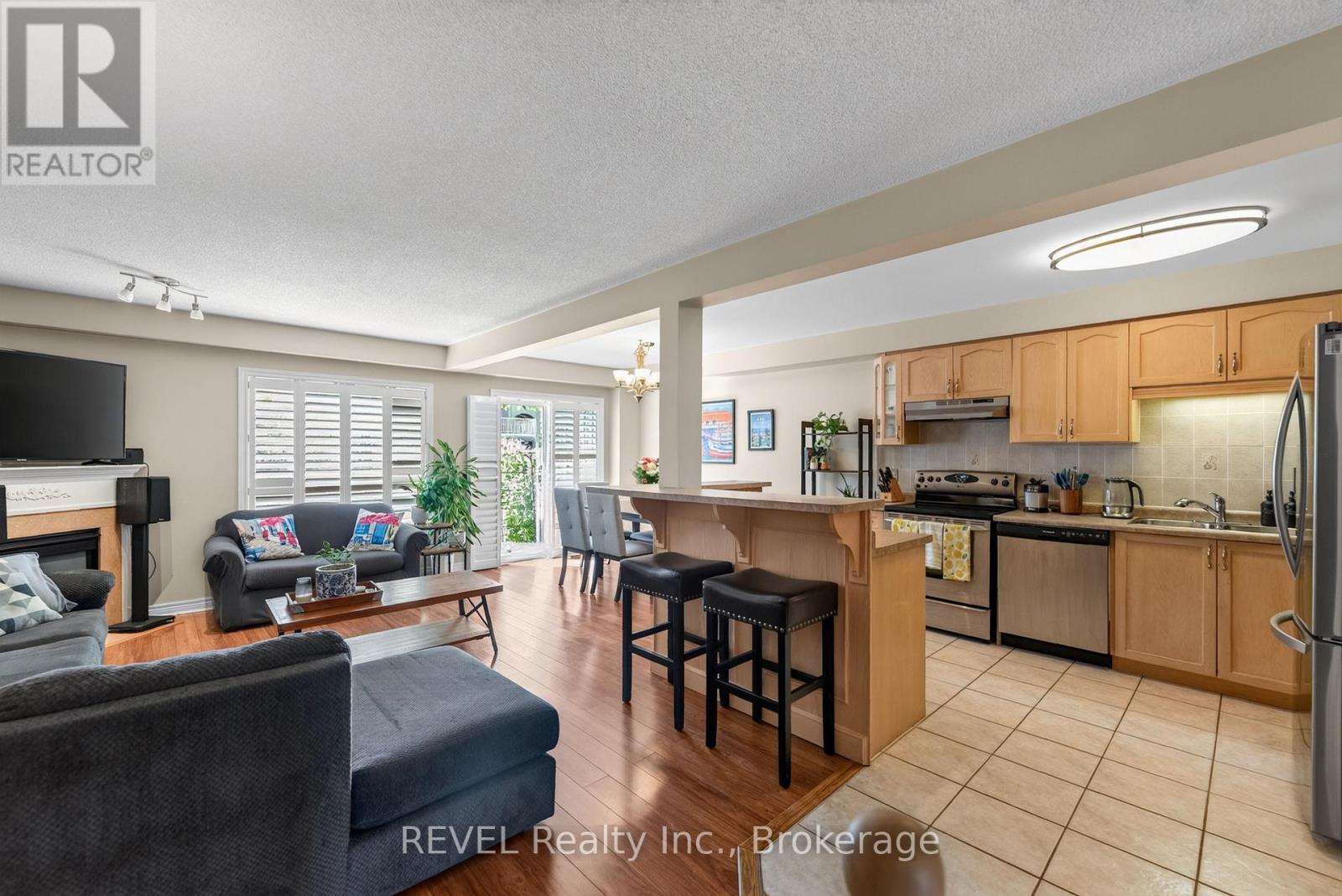 11 ELDERBERRY AVENUE - 10