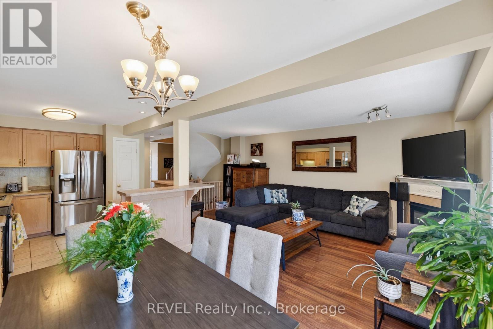11 ELDERBERRY AVENUE - 15