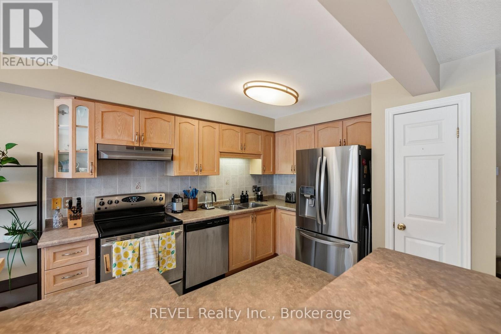 11 ELDERBERRY AVENUE - 17