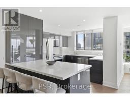 702 - 270 Queens Quay W, Toronto, ON M5J2N4 Photo 13