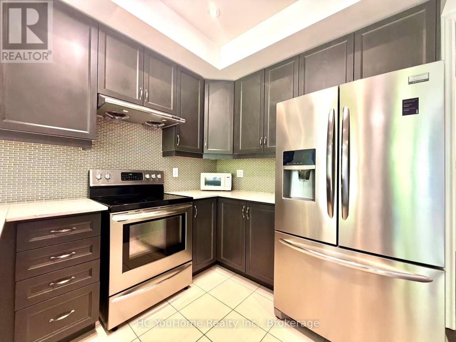 #122 1331 MAJOR MACKENZIE DRIVE W - 8