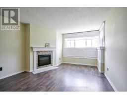 B05 - 126 Bell Farm Road, Barrie, ON L4M6J3 Photo 10