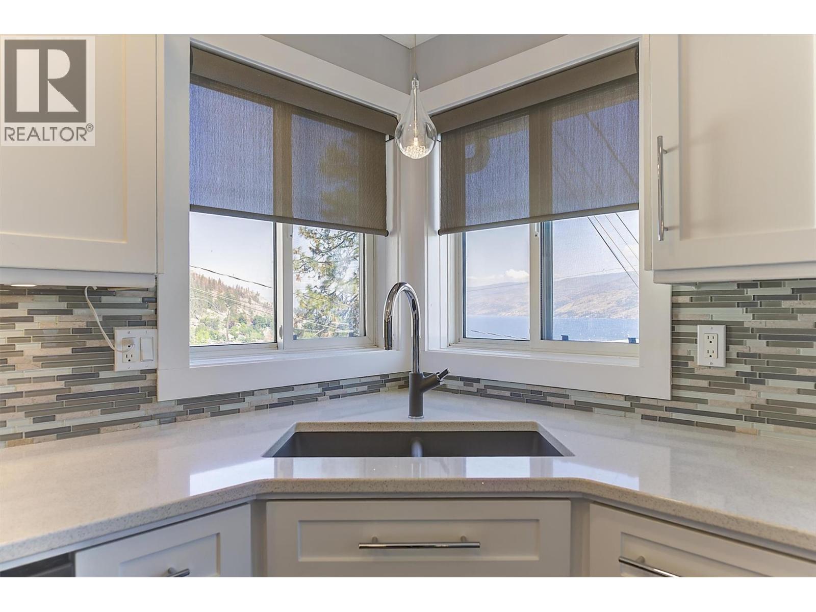 5284 Clarence Road, Peachland