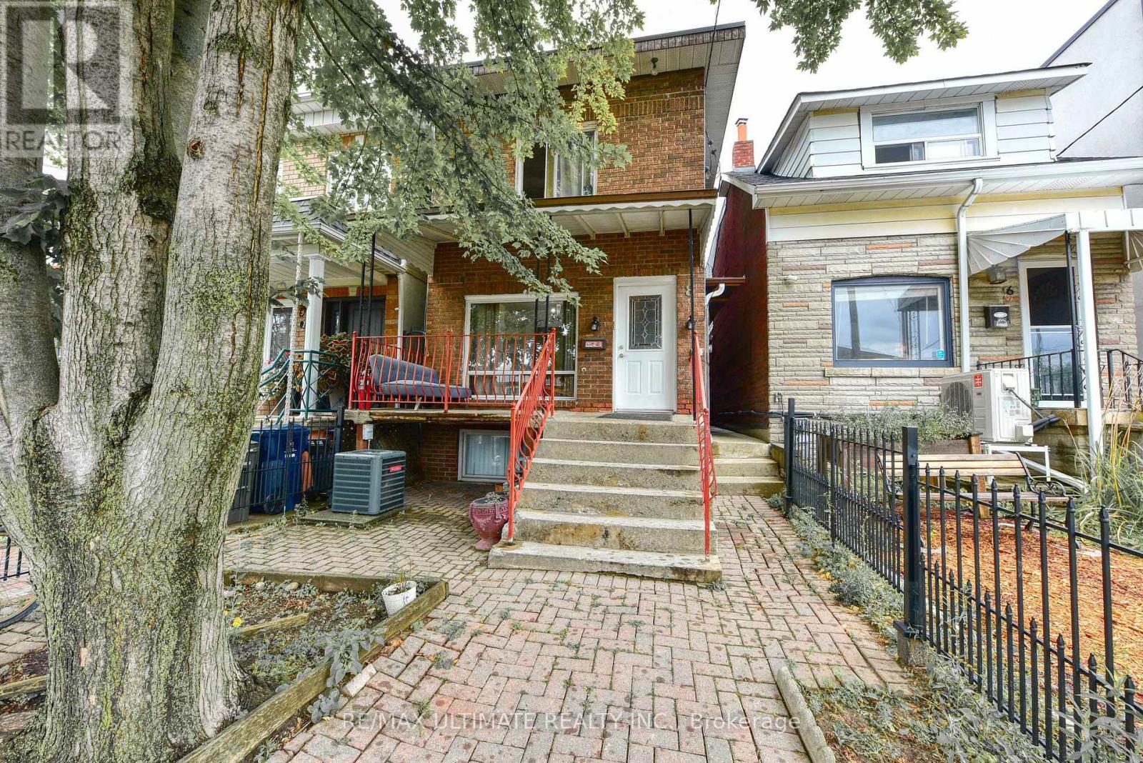 Photo of 8 Corby Avenue