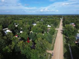 417 Epsilon Avenue, Winnipeg Beach, MB R0C3G0 Photo 12