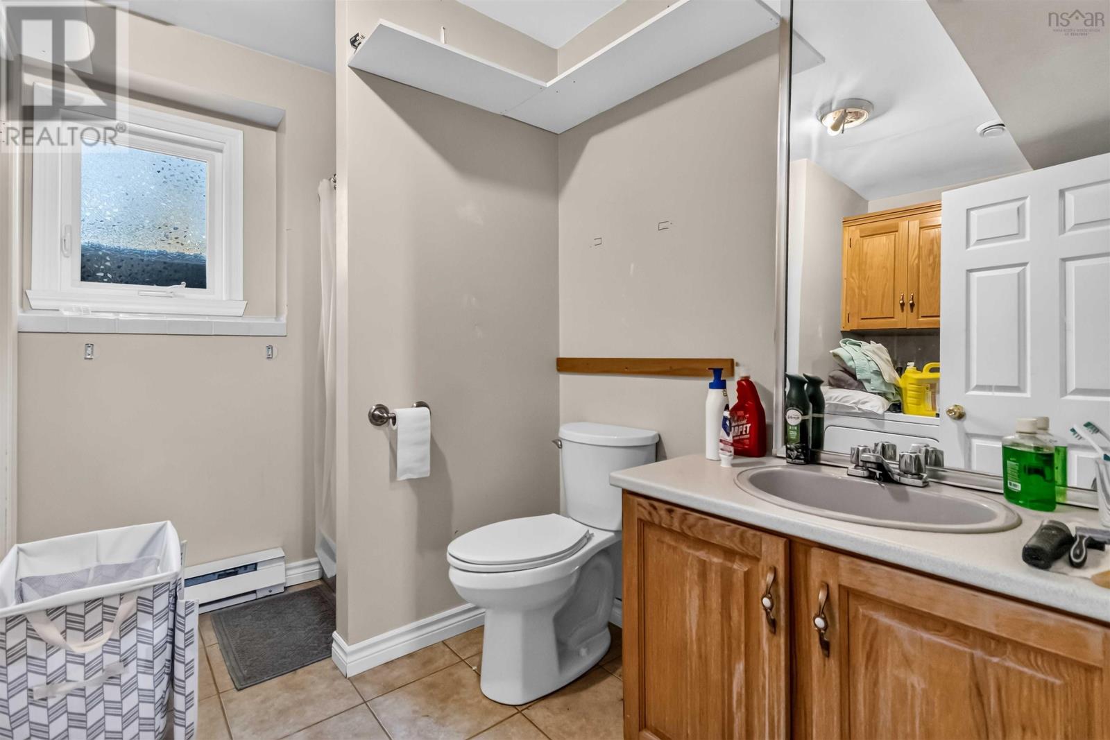 Property 23 of 29 of 131 Pinewood Crescent