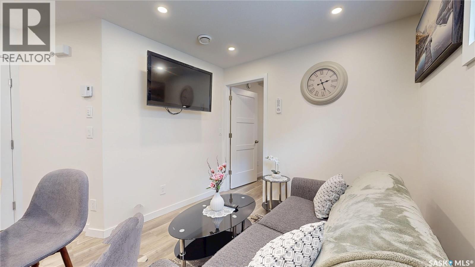 2948 Trombley STREET - Image 49