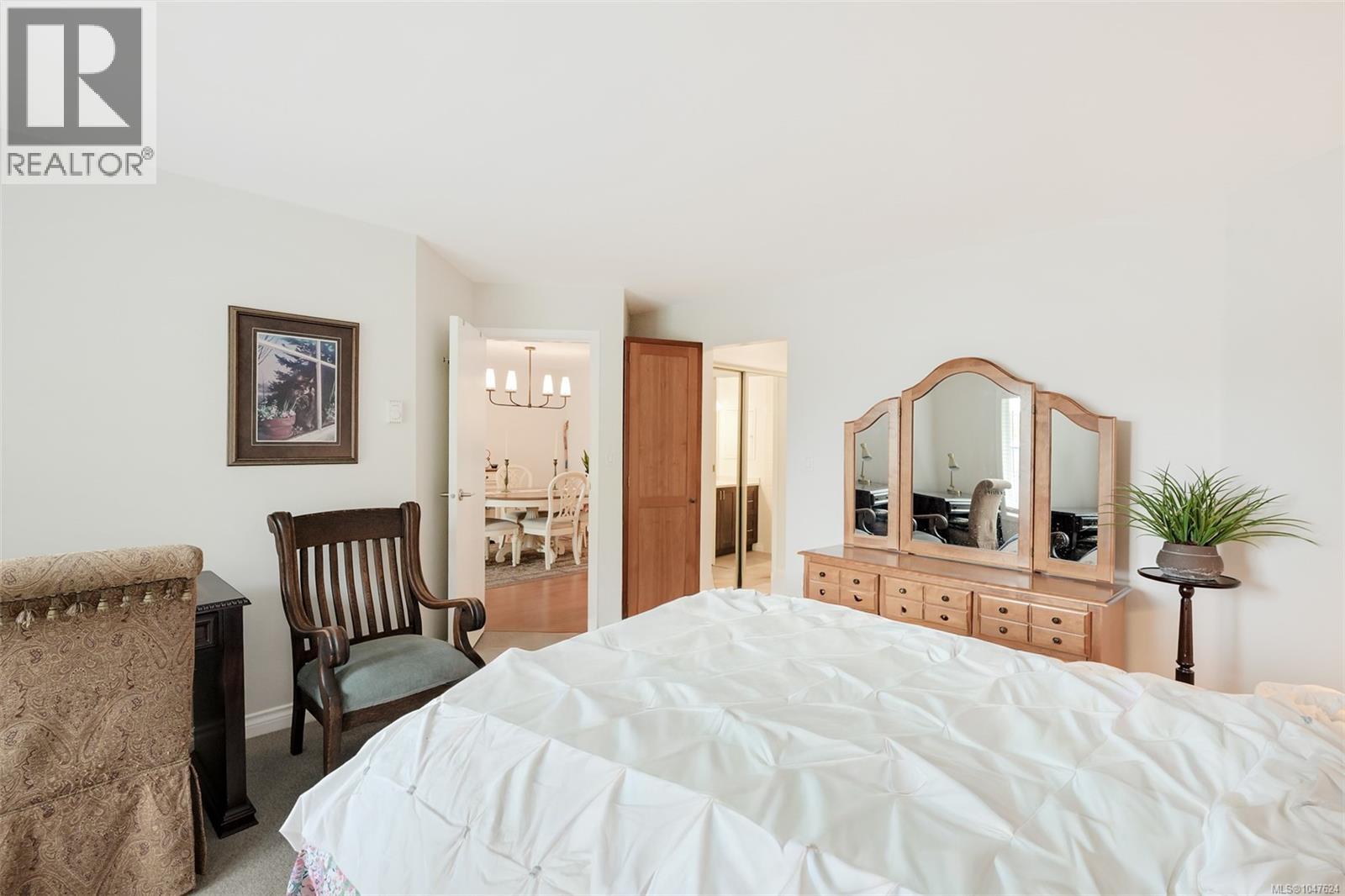 203 1477 Yale Street, Oak Bay