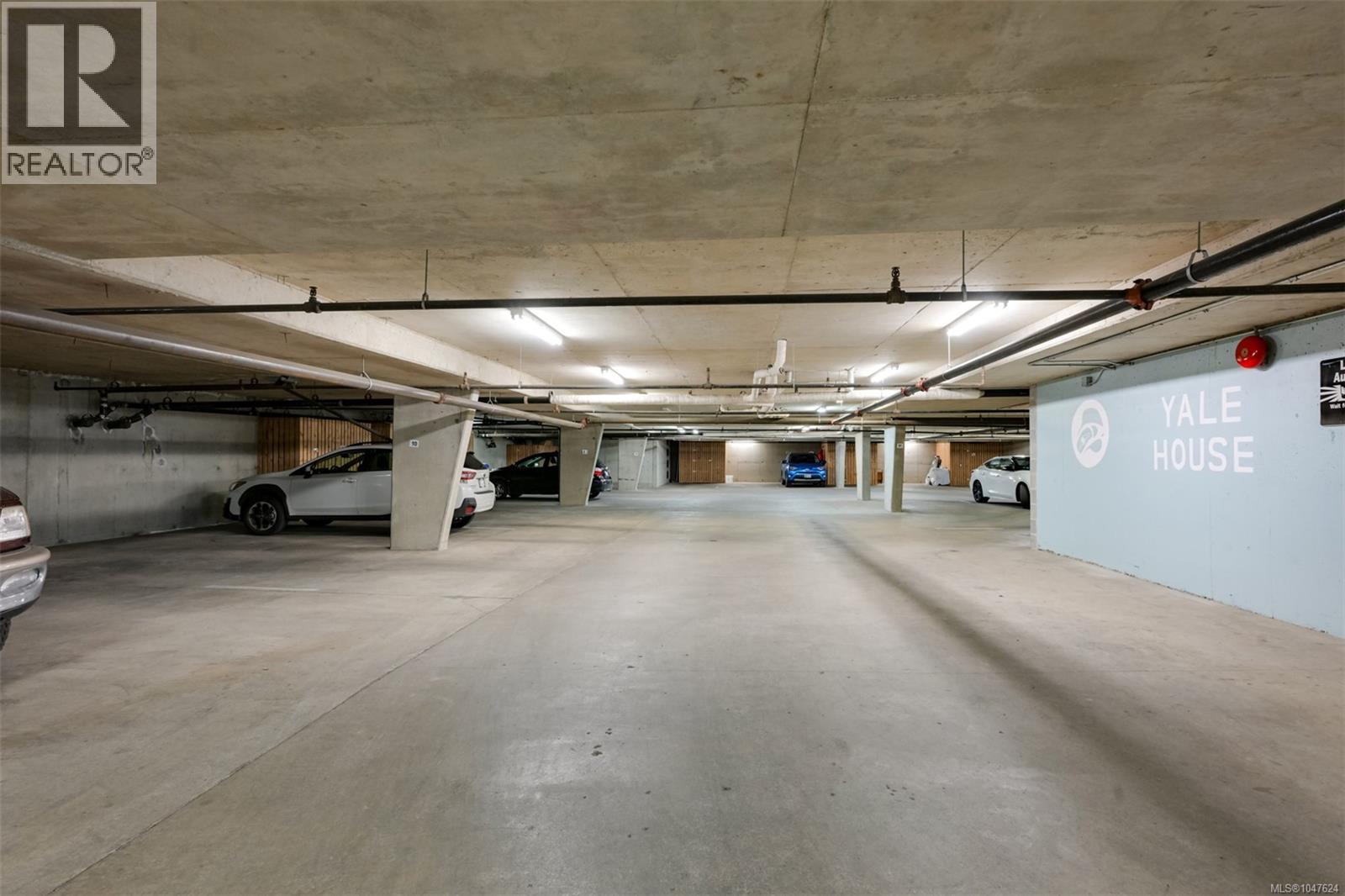 203 1477 Yale Street, Oak Bay