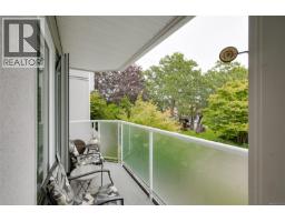 Balcony - 203 1477 Yale St, Oak Bay, BC V8S4R3 Photo 7
