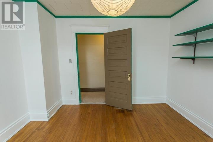 11 The Crescent - Image 16