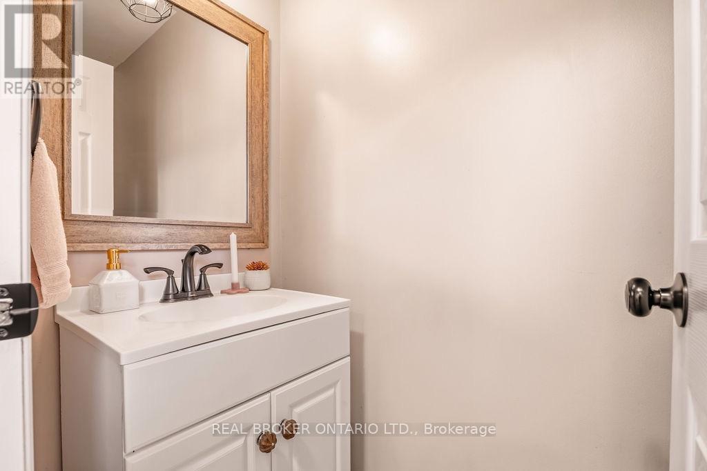 119 TEAL CRESCENT - Image 9