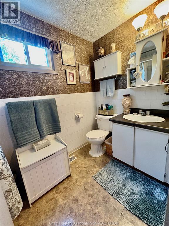 60 COPPERFIELD CRESCENT - 11