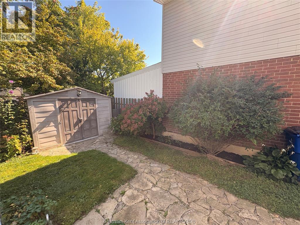 60 COPPERFIELD CRESCENT - 22