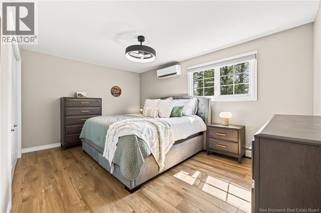 69 Montclair Street - Image 23