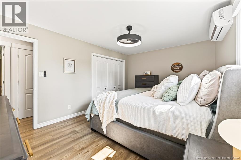 69 Montclair Street - Image 25