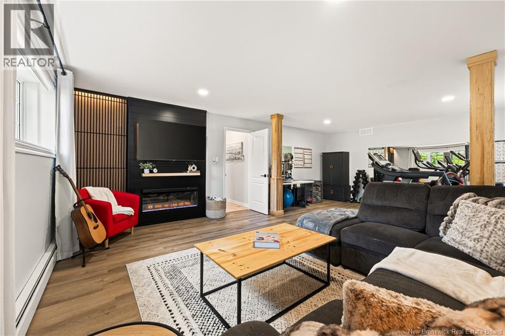 69 Montclair Street - Image 36