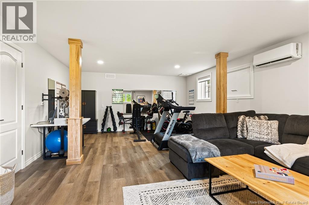 69 Montclair Street - Image 38