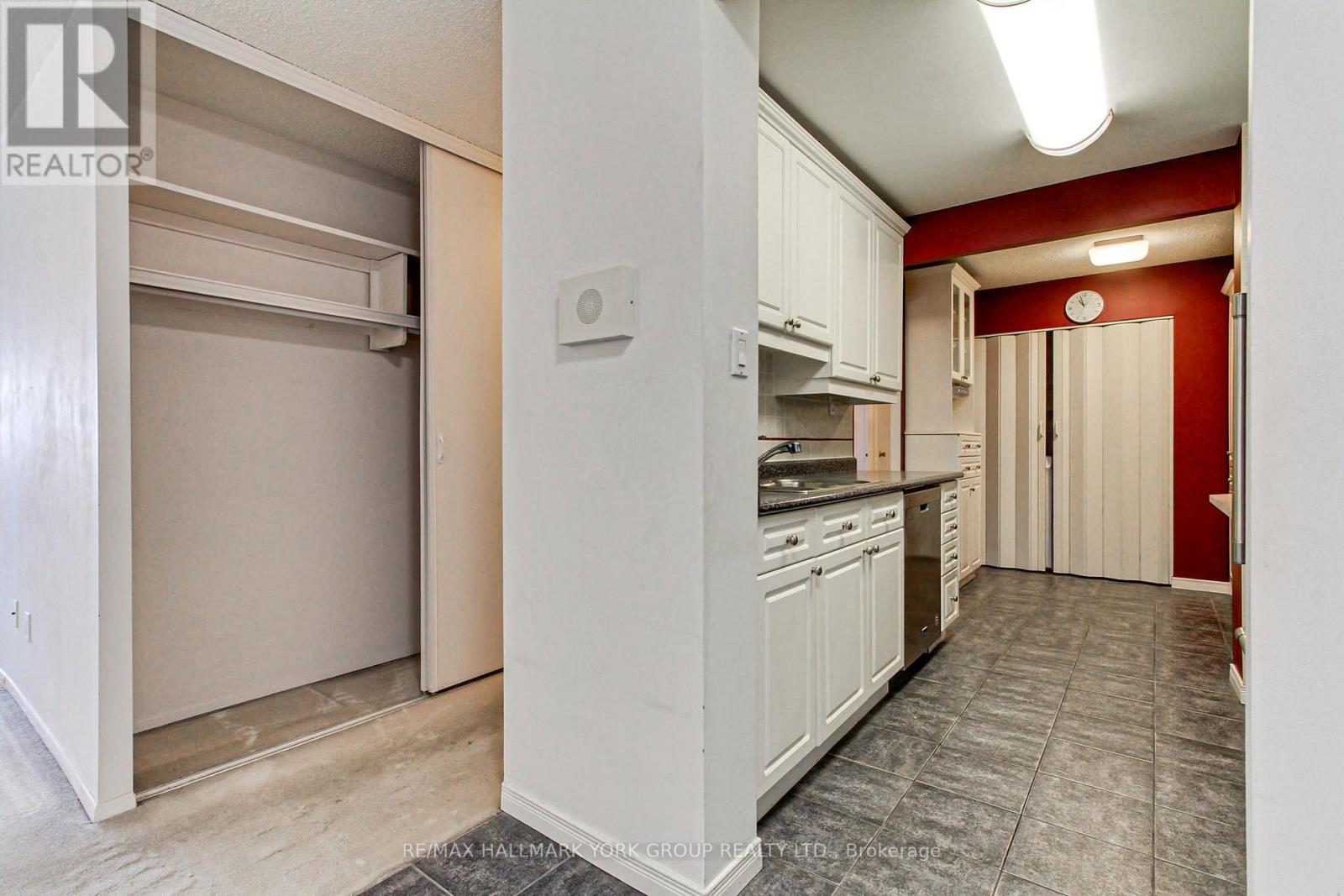 #2208 3151 BRIDLETOWNE CIRCLE - 7
