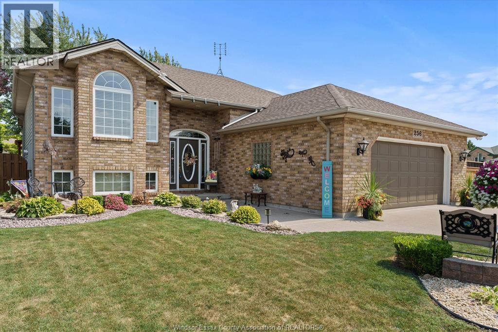 256 ASHWOOD - 1