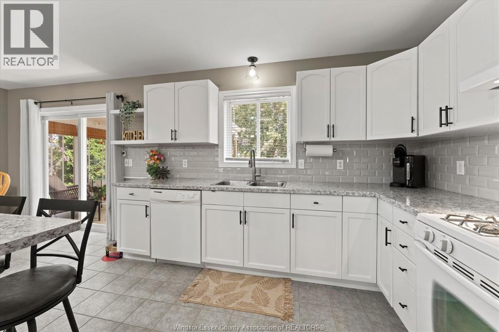 256 ASHWOOD - 12