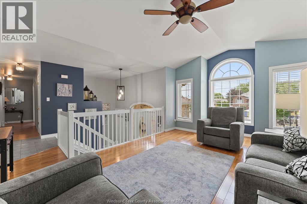 256 ASHWOOD - 7