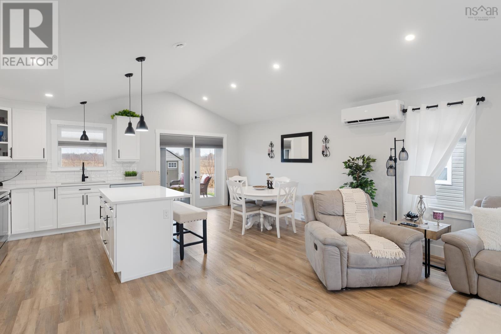 60 Covey Drive - 12