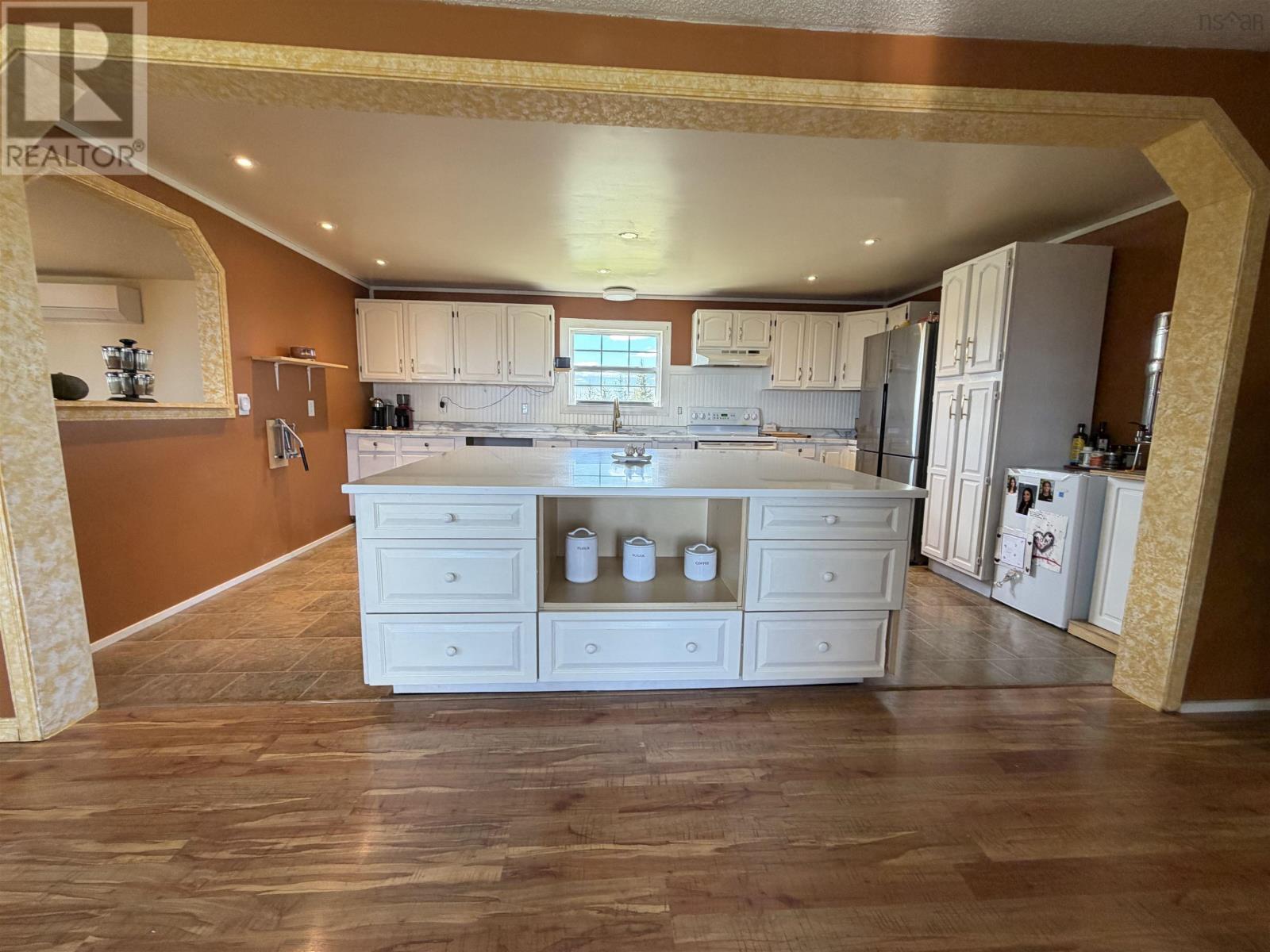 Property 25 of 49 of 101 Scrivens Road