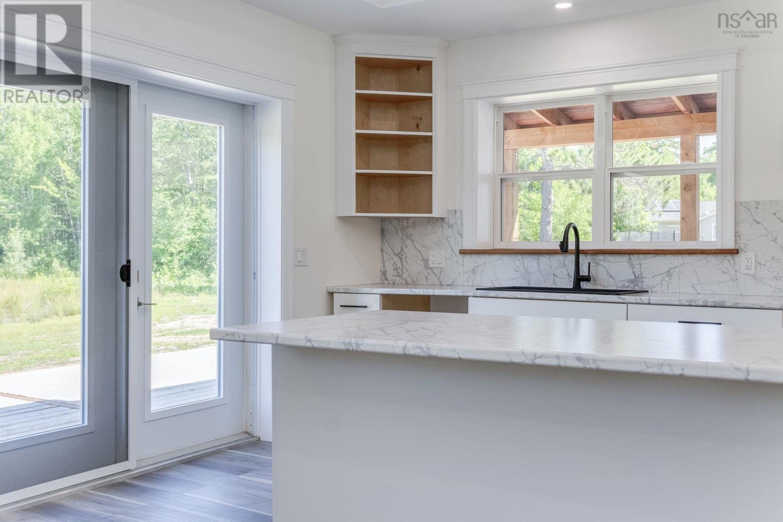 233 Hall Road - 11