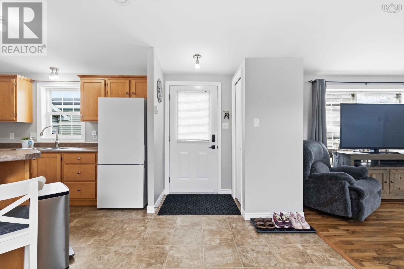 Property 23 of 40 of 117 Juniper Crescent