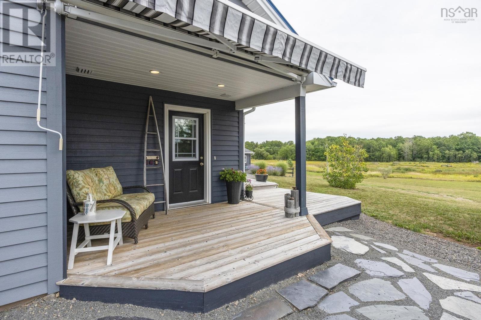 355 Falmouth Dyke Road - 44