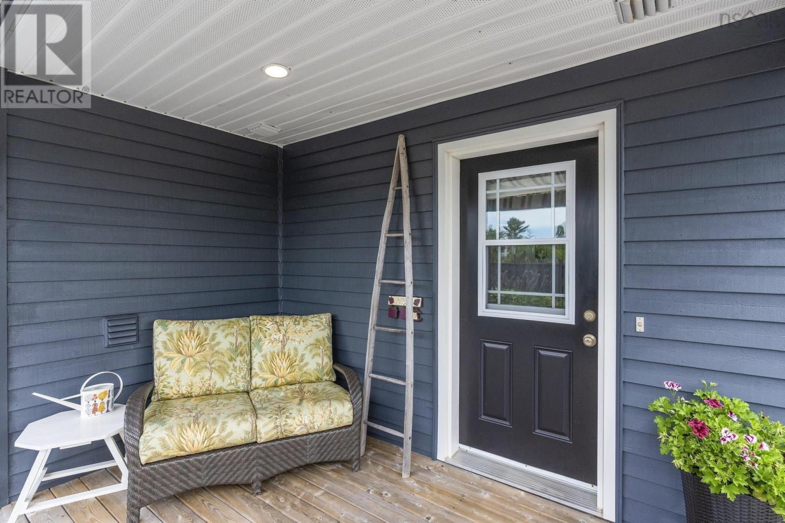 355 Falmouth Dyke Road - 6