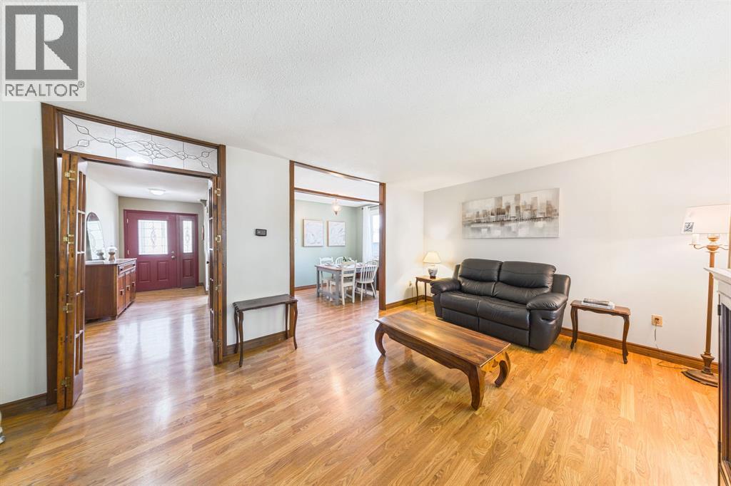 1278 Andrew COURT - Image 16