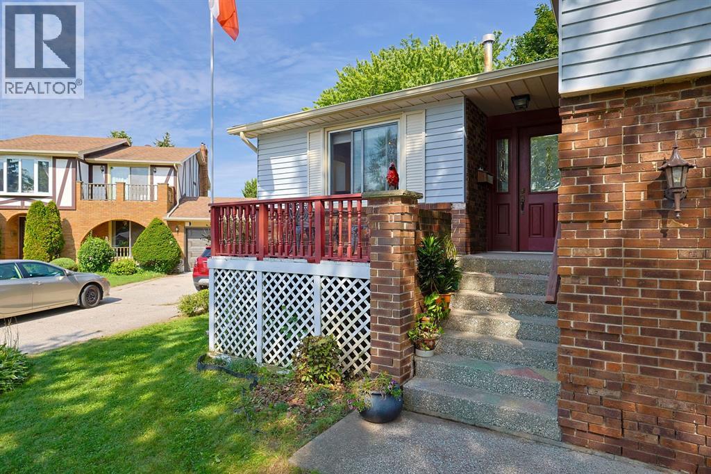 1278 Andrew COURT - 3