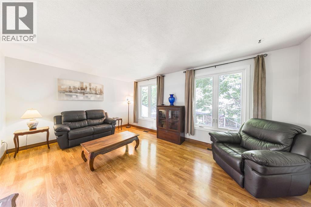 1278 Andrew COURT - Image 17