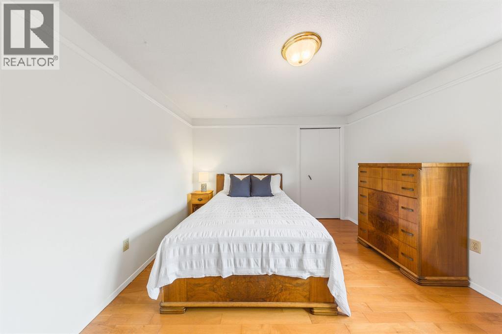 1278 Andrew COURT - 22