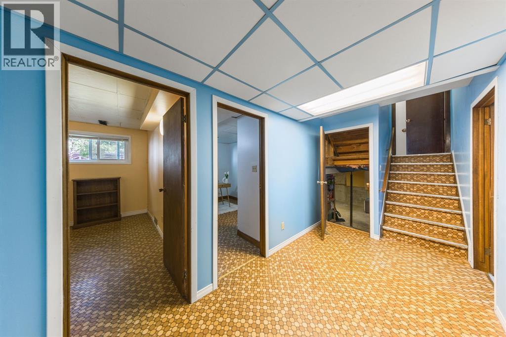 1278 Andrew COURT - Image 34