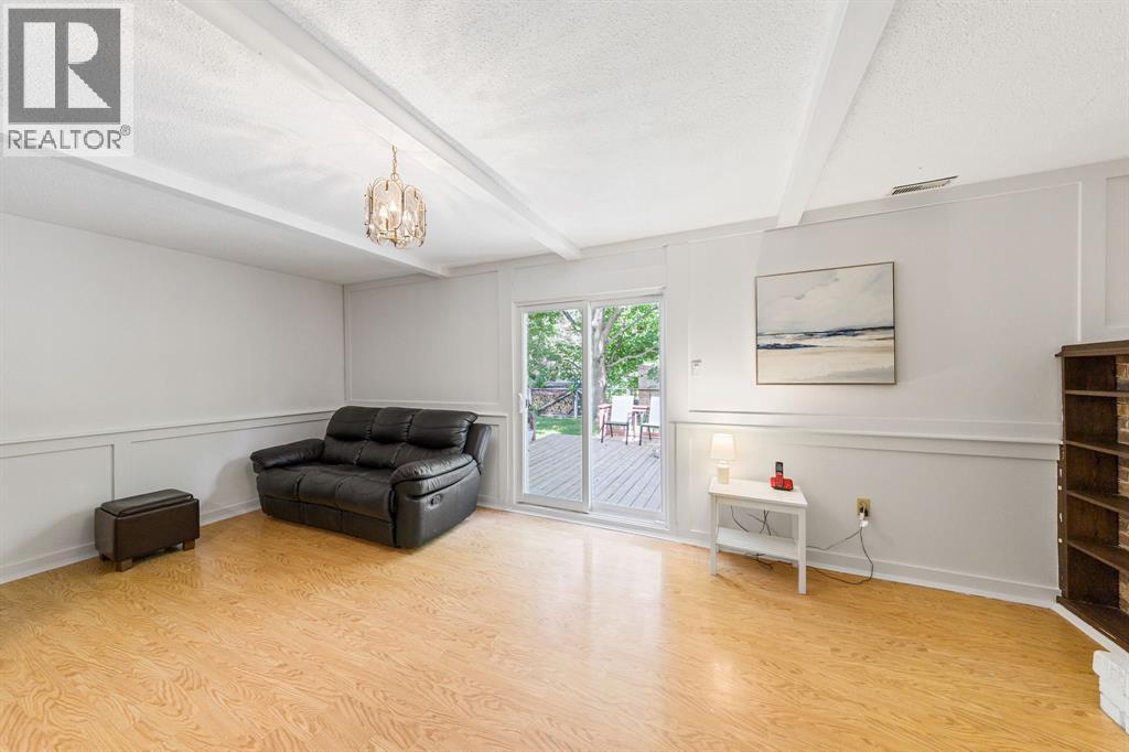 1278 Andrew COURT - 31