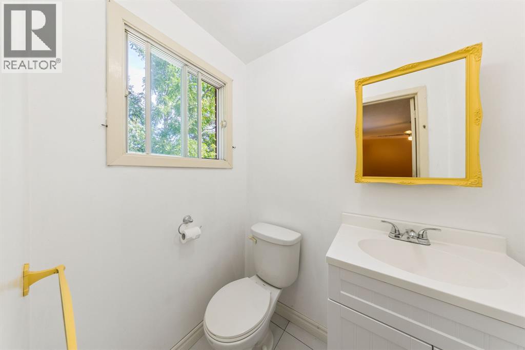 1278 Andrew COURT - Image 21