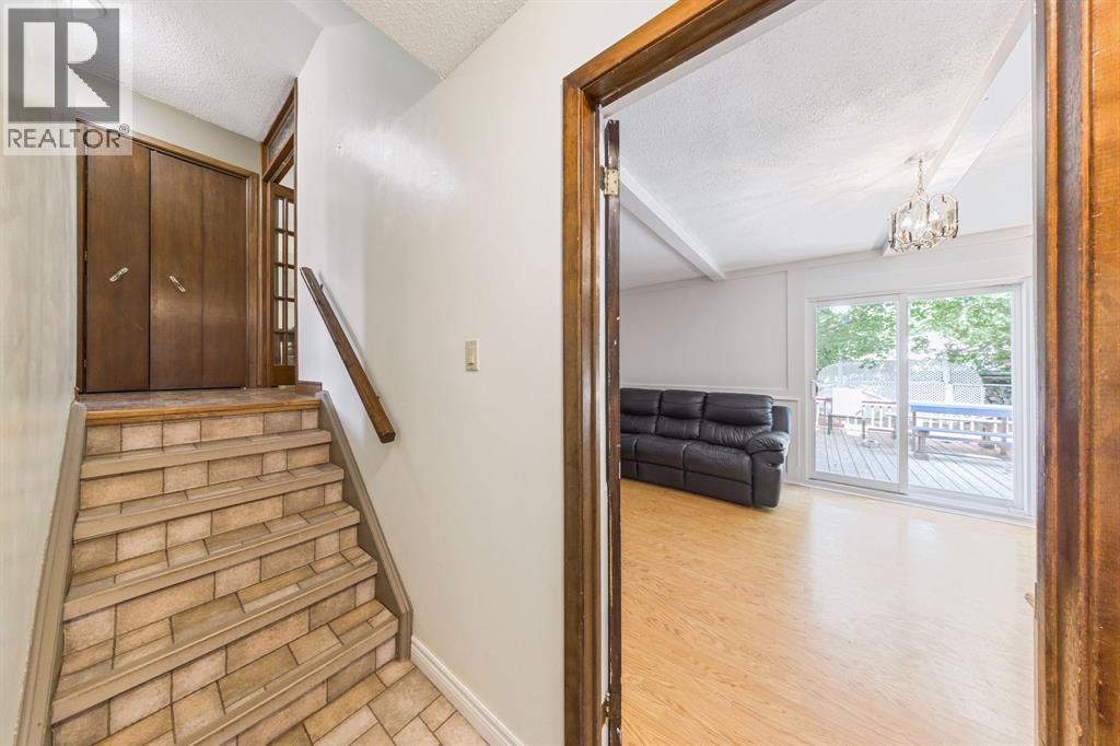 1278 Andrew COURT - Image 29