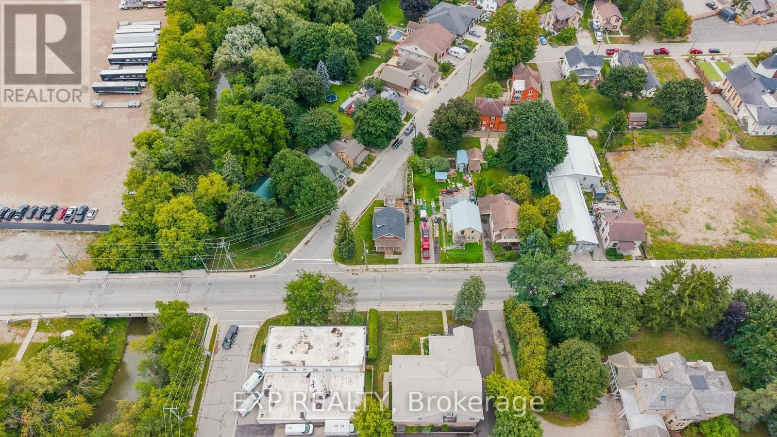 35 ARTHUR STREET N - 35