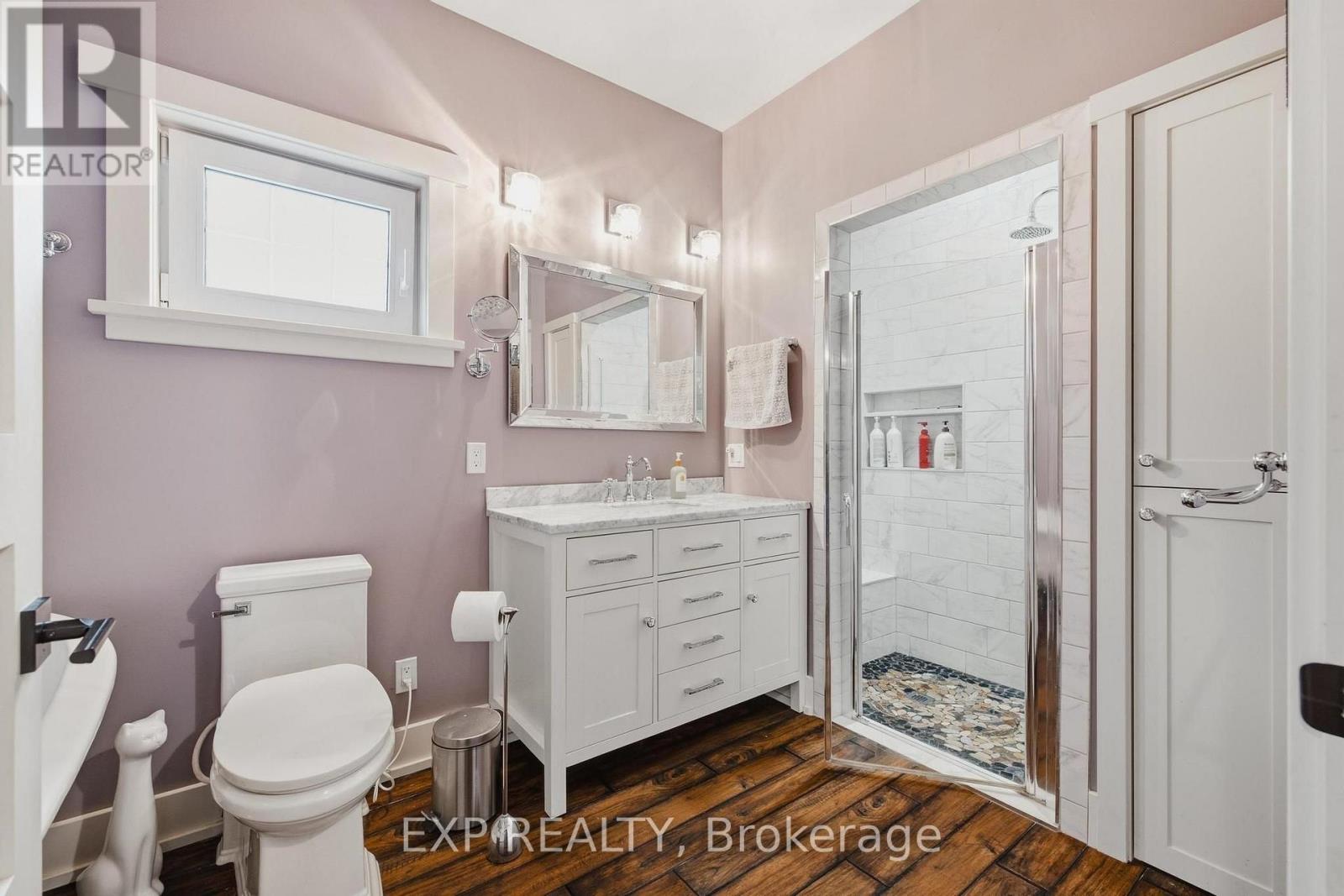 153 JAMES STREET - 23