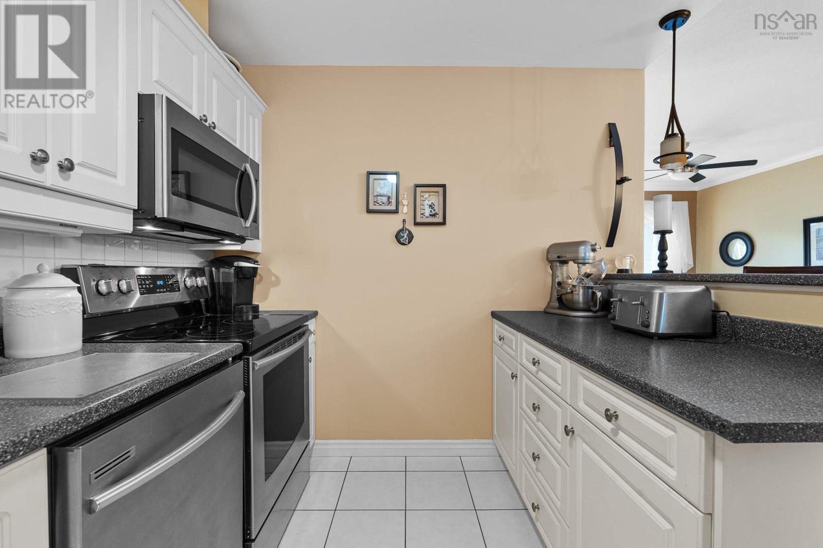 #407 36 Southgate Drive - 13