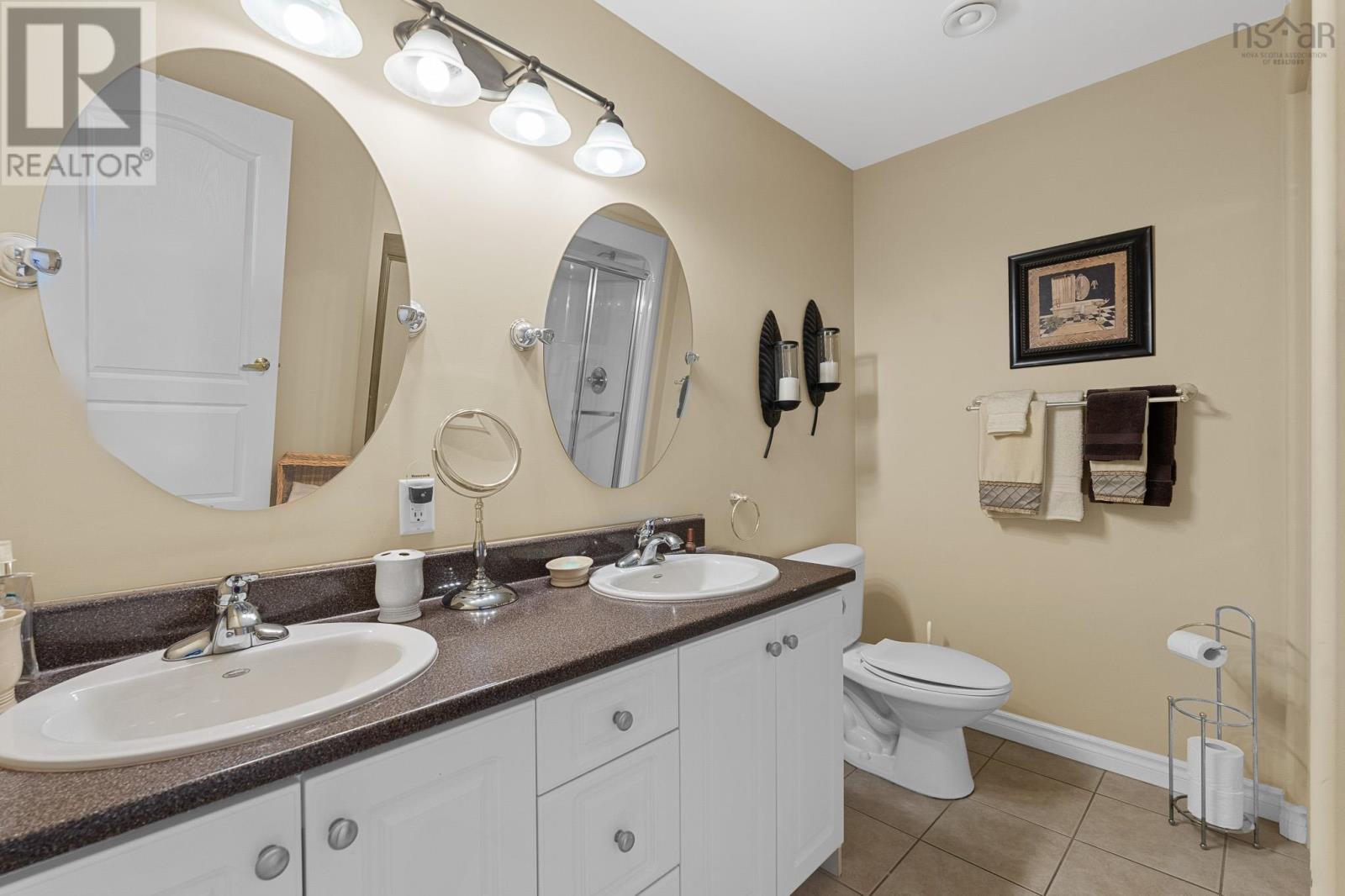 #407 36 Southgate Drive - 25