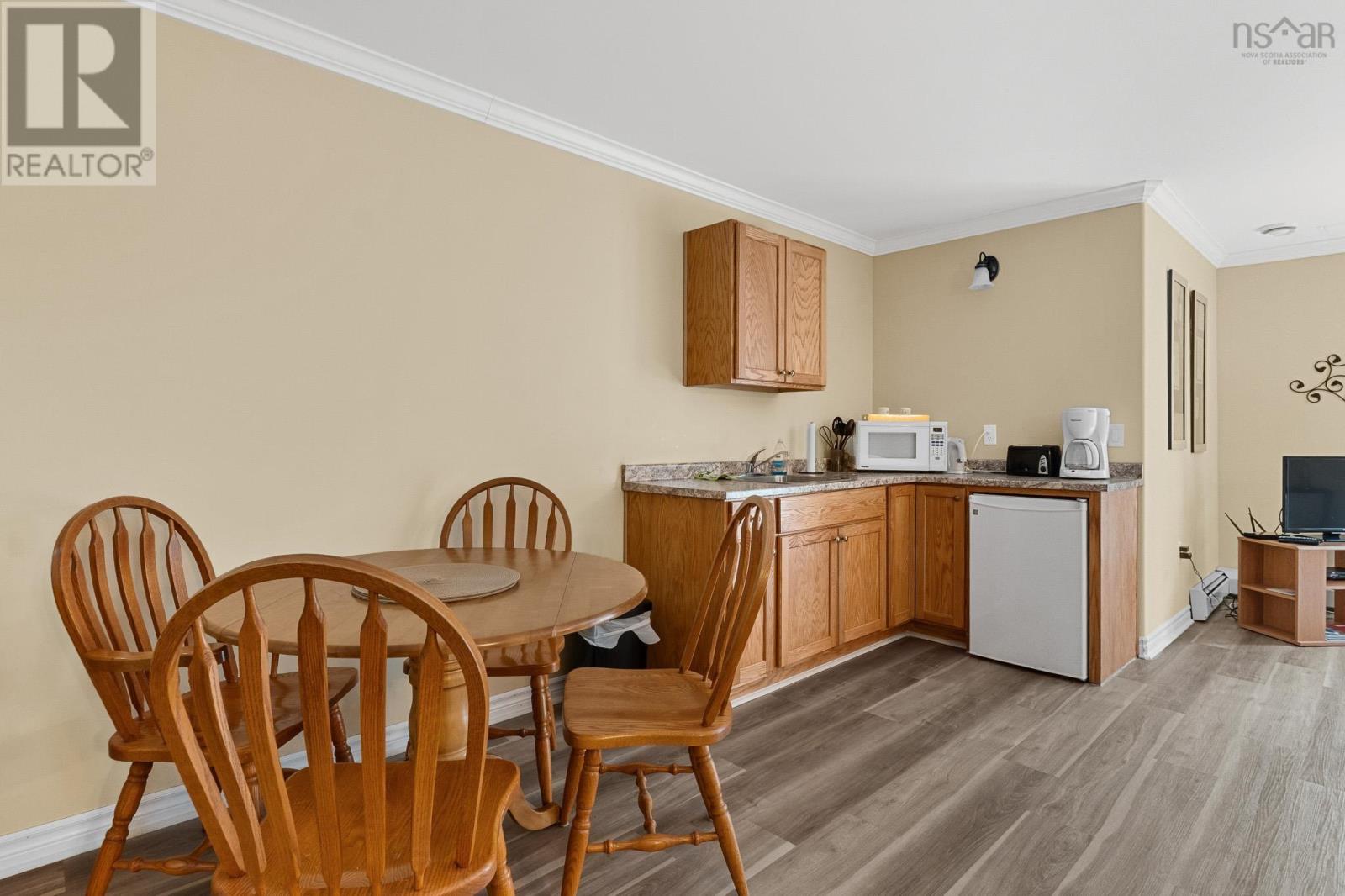 #407 36 Southgate Drive - 41